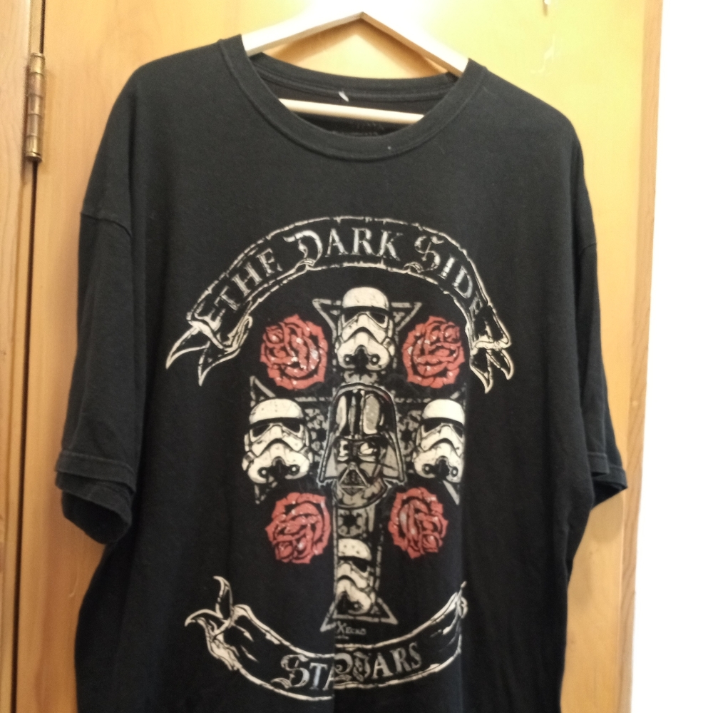Marc Echo Dark Side Star Wars Black 2XL Short Sleeve T-shirt Pre-Owned